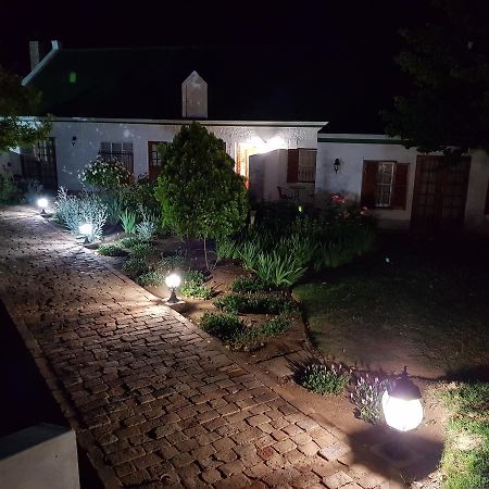 Uniondale Manor Guesthouse ภายนอก รูปภาพ