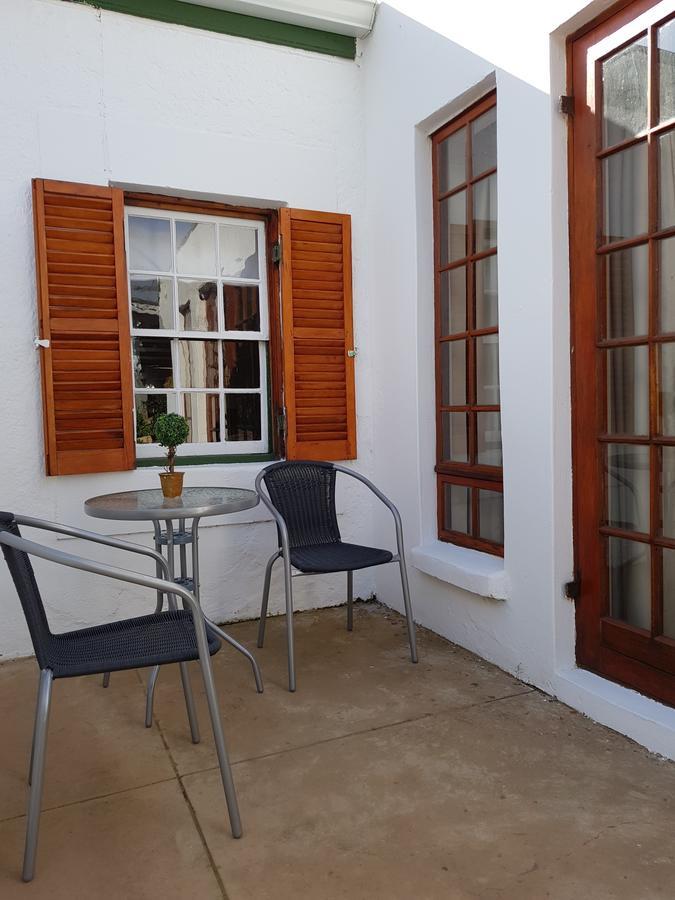 Uniondale Manor Guesthouse ภายนอก รูปภาพ