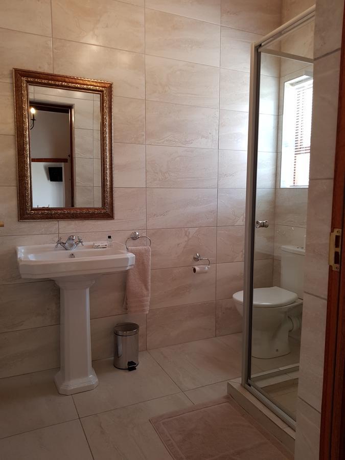 Uniondale Manor Guesthouse ภายนอก รูปภาพ